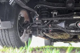 普拉多另类“接班人”，与大G一样有3锁，重2吨3配四驱不足21w图片