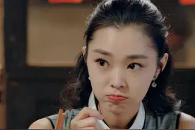 天不怕地不怕就怕宋轶留刘海！瞬间撞脸“富江”，这谁扛得住啊？图片