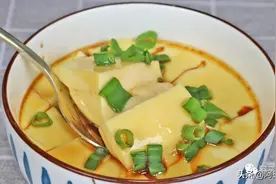 蒸鸡蛋时，加热水还是冷水，很多人不知道，这样做滑嫩爽口无蜂窝图片