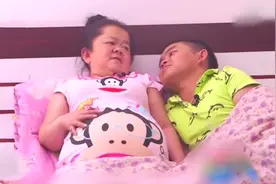 1米2袖珍孕妇舍命生子，第一胎流产，第二次还要生，纪录片图片