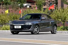 带快充代步车，301km续航做工质量好，带全景影像，实拍零跑S01图片