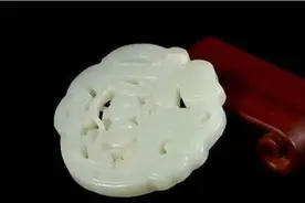 女子带玉佩参加鉴宝，说是前男友送的，专家看过后：把他找回来吧图片