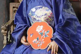 77岁的汉服奶奶火了，穿汉服“美”出圈，原来汉服可以如此惊艳图片