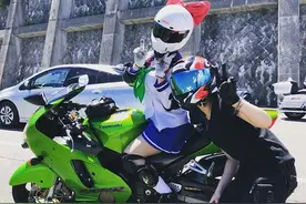 爆音少女助力辛普森走红，自带神秘感的高颜值头盔，你get了吗？图片