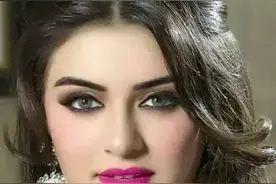 五官标致的印度国宝级美女图片