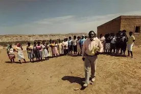 非洲男子一生娶49个老婆，今前列腺癌离世，是因为性生活频繁？图片