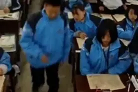 （视频）@太原人！怀孕老师晕倒，学生化身闪电侠急救，为懂事又有爱的他们点赞图片