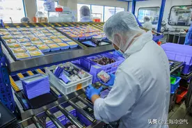 实拍“米其林星级”机上餐饮的出处，走进飞机餐的那些“秘密”图片