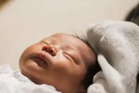 老人说“人怕腊月生，又怕腊月死”，这是为何？腊月出生不好吗？图片