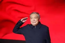 87岁志愿军老战士回忆：当年差点被敌机打死，靠美军战俘秘诀得救图片