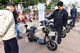 买电动车商家最常见的3种套路，一定要避开，特别是丢车包赔这个图片