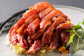 美食推荐：油炸脆皮肘子、新式烤蜗牛、水晶翠瓜制作方法图片