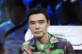 钟镇涛上节目戴30万名表显富贵，内地登台14年身家轻松再过亿图片