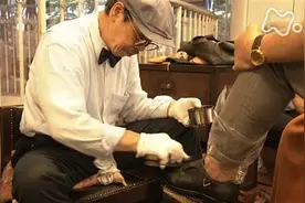 日本上班族每天70块“擦鞋”，皮鞋锃亮就能加薪！究竟咋回事？图片