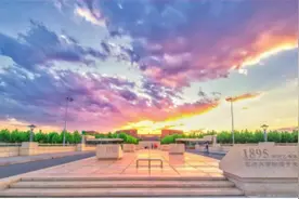 毛泽东、周恩来前来视察，诞生无数"中国第一"奇迹，今天，这所大学125岁了！图片