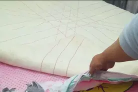 入冬了，棉被纷纷出动，教你一招快速入被小妙招图片