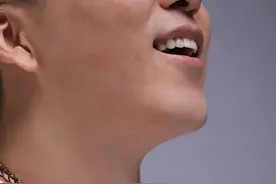 施华洛世奇水晶是珠宝还是饰品图片