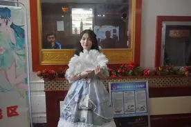 带你们领略漫展小姐姐们无美颜无滤镜的真实样貌图片