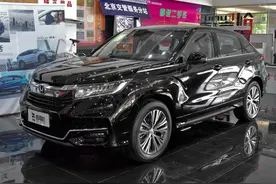 尺寸不输丰田汉兰达，而且油耗不高的本田SUV，带你看本田冠道图片