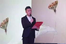 他挥别卫视联播主播台，选择回到家乡地方台图片