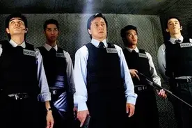 《新警察故事》幕后事，主演的首选不是成龙，谢霆锋拍戏差点丧命图片