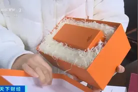 正品瓶身假货馅？要揭开奢侈品的这层“真皮”图片