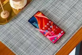 屏幕排名=手机水平，OPPO Find X2告诉你答案图片