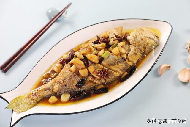 黄鱼和黄花鱼有什么区别 2026年黄鱼和黄花鱼有什么区别两种是一种鱼吗