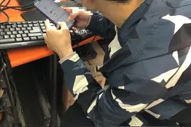 小伙花四千网购硬件组装电脑，装好后发现不能玩游戏：质量太差！图片