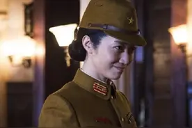 还记得《伪装者》里的南田吗？中戏毕业定居中国，还成了中国媳妇图片