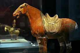 寓言故事——马篇之“英雄驯马”：传奇英雄支格阿鲁驯服了食人马图片