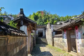 泰顺三兄弟数十载匠心造屋，构建罕见的隔溪相望院落群图片