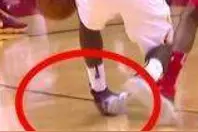 暑假运动要当心——关于“崴脚”说道图片