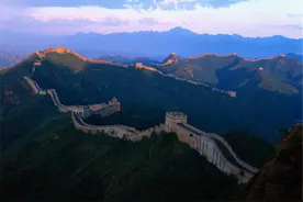 美国F14战机研发者——卢鹤绅图片