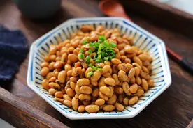 自制纳豆，营养丰富，软糯拉丝，老人孩子都爱吃，做法超级简单图片