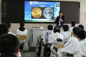 【我们兰大人】三尺讲台演绎万千气象——记大气科学学院李艳老师图片