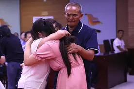 两地公安携手，城固夫妇找到失散33年女儿图片