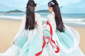 无耻！西安男子自称会摄影，约古装少女到公园拍照，一见面就抱住乱摸图片