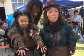 袖珍人朱洁，34岁长了一张萝莉脸，她的故事可比你想象的要辛酸图片