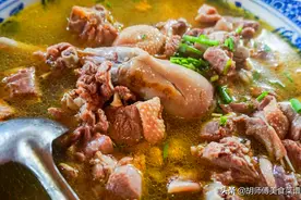 炖鸡汤，先放盐还是后放盐？很多人放错，难怪鸡汤腥味重，肉还柴图片