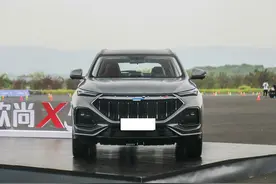 长安没让国人失望，新车欧尚X5贵气如奥迪，关键并非高不可攀图片