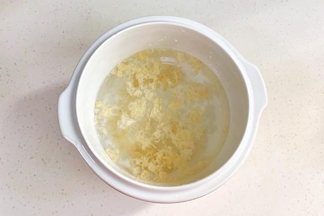 40岁女人开始吃燕窝 2026年40岁女人开始吃燕窝可以吗