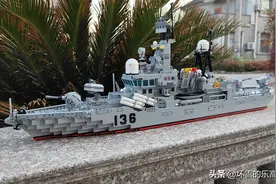 用1700片积木，打造海军当年的956型驱逐舰，还原度如何呢？图片