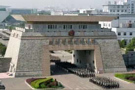 国防科技大学“碰撞”中国人民公安大学，哪一所学校更好？图片
