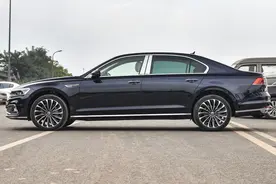 想要低调又不失档次？首选这4台豪车，嫌BBA太“张扬”的可以看看图片