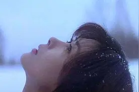 《情书》：一封邮往天国的情书，打开了一段尘封的爱情往事图片