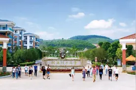 高考420分高校推荐，桂林理工大学空港校区图片