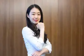 美女帅哥云集，固德威、正泰、古瑞瓦特、爱士惟和隆基的新品图片