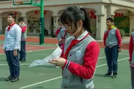 初中孩子有这几个表现，说明身体已经停止发育，以后想要长高很难图片