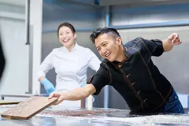仝卓退圈做起小吃品牌，餐饮成明星副业首选，为何大多生意惨淡？图片